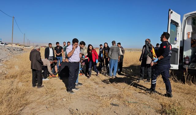 Adilcevaz-Erciş kara yolunda düğün konvoyundaki otomobil takla attı