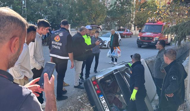 Van’da Otomobil Su Kanalına Düştü: 1 Kişi Yaralandı