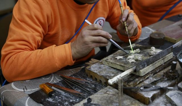 İşyurtları Rakamlarla Şaşırtıyor: 70 Bin Mahkum Fabrika Gibi Üretiyor!