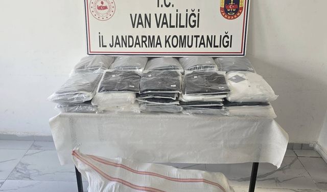 Van’da 3 Milyon TL Değerinde Kaçak Malzeme Ele Geçirildi
