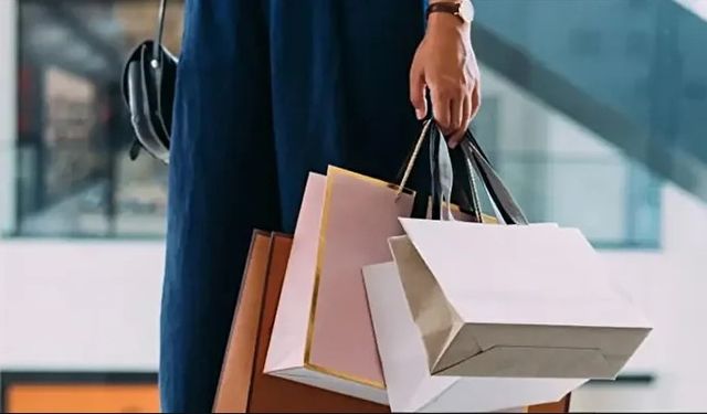 Ayakkabının Fiyatını Milyonlara Çıkarıp Binlere Düşürdüler