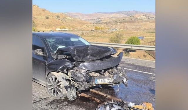 Siirt’te İki Otomobil Çarpıştı: Yaralılar Var!