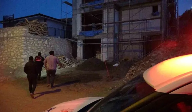 Malatya’da 44 Yaşındaki Alçı Ustası Merdiven Boşluğuna Düşerek Hayatını Kaybetti!