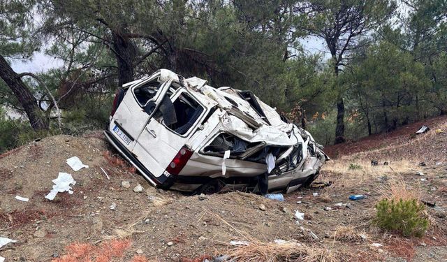 Malatya’da Minibüs Şarampole Devrildi: 1 Yaralı