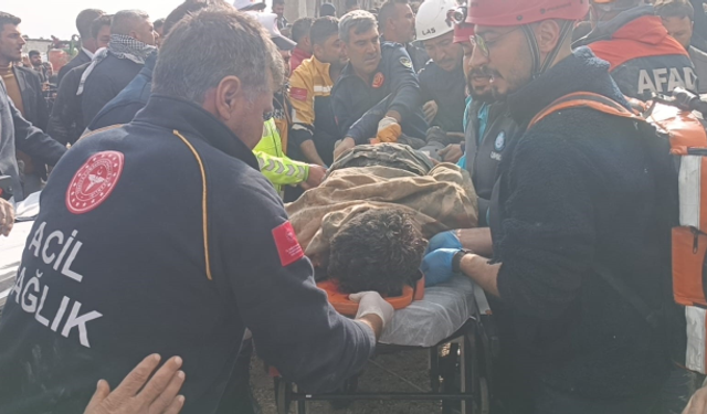 Şanlıurfa'da İnşaat Göçüğünde Hayatını Kaybeden İşçilerin 16 Yaşında Olduğu Ortaya Çıktı