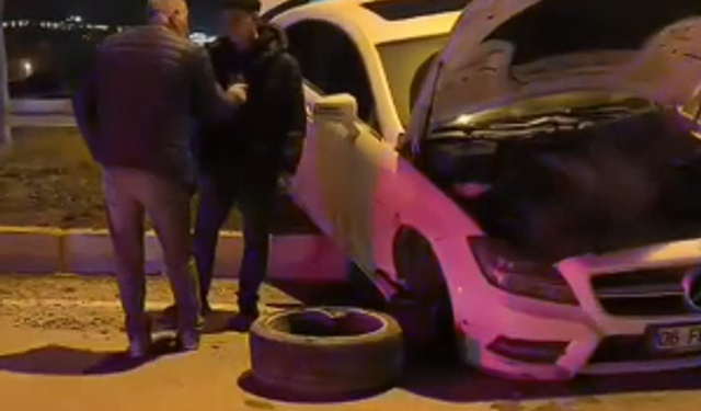 Van'da Kampüs Yolu Üzerinde Kaza!