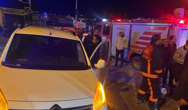 Van’da Trafik Kazası: Yaralı Var!