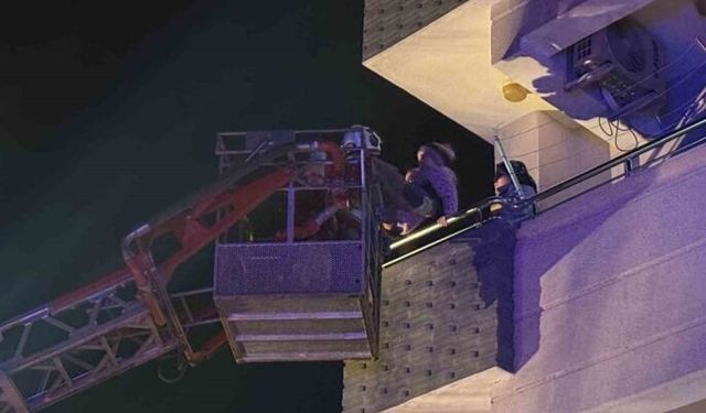 Apartmanda Yangın: Onlarca Kişi Mahsur Kaldı!