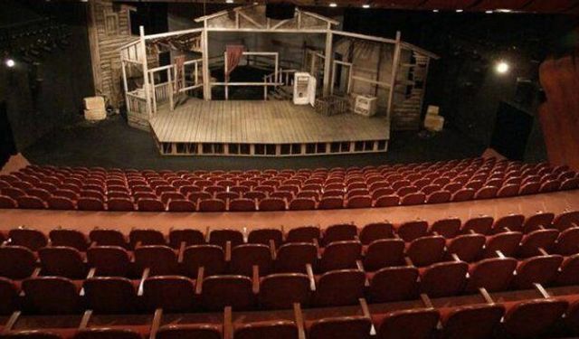 Van’da Tiyatro Sezonu Müjdesi: Nisan Programı Heyecanlandırıyor!