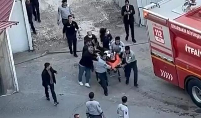 İnşaat halindeki otelde yangın çıktı, 13 kişi zehirlendi