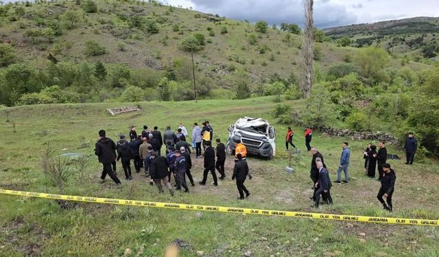 Öğrenci Servisi Şarampole Devrildi: 3 Ölü, 7 Yaralı