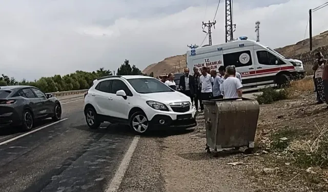 Van Gevaş’ta Kamyonet İle Otomobil Çarpıştı: 1 Yaralı