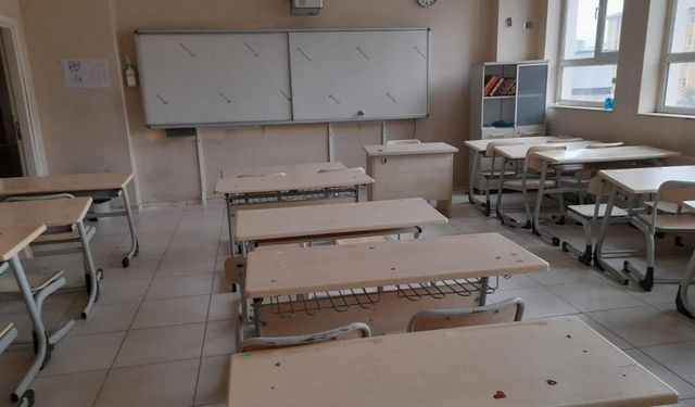 Okullarda Yeni Dönem: 31 Bin Görevli ve Binlerce Dedektör