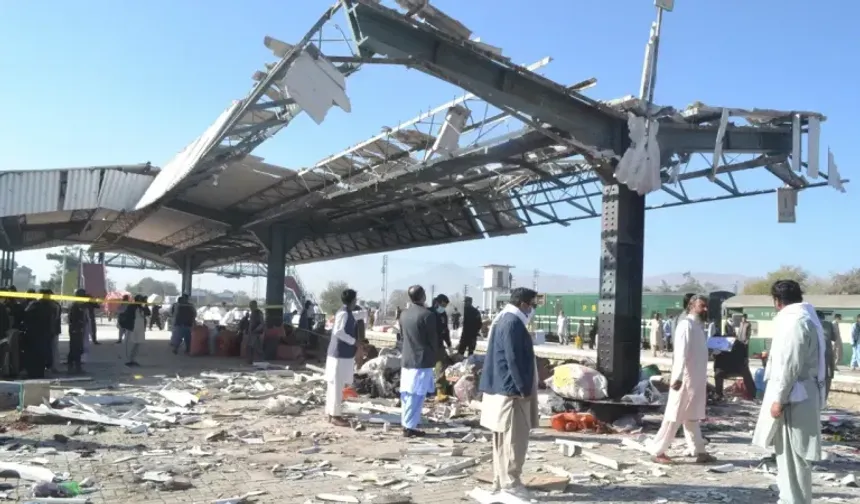 Tren istasyonunda bombalı saldırı: 24 ölü, 44 yaralı