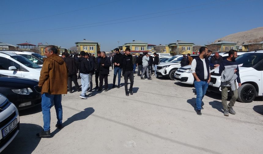 Van'da İkinci El Oto Pazarında Hareketlilik! İşte Güncel Fiyatlar