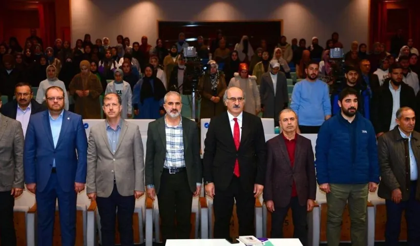 Milli Şair ve İstiklal Marşı Van YYÜ'de Anıldı