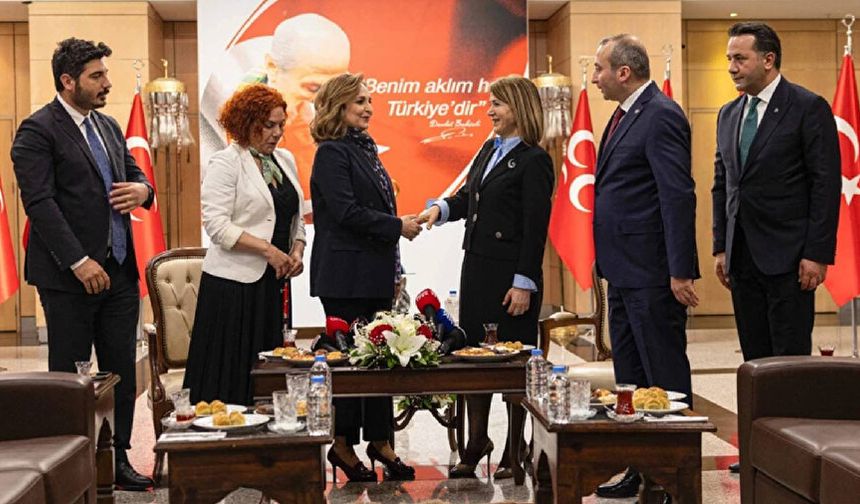 MHP ve DEM Parti  Bayramlaştı