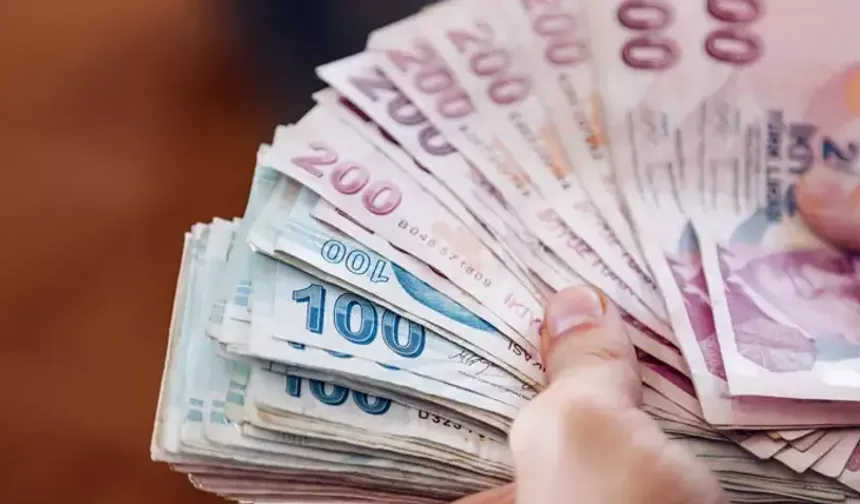Emeklilere Müjde! Bin Liralık İkramiye Farkı Ne Zaman Hesaplara Yatacak?