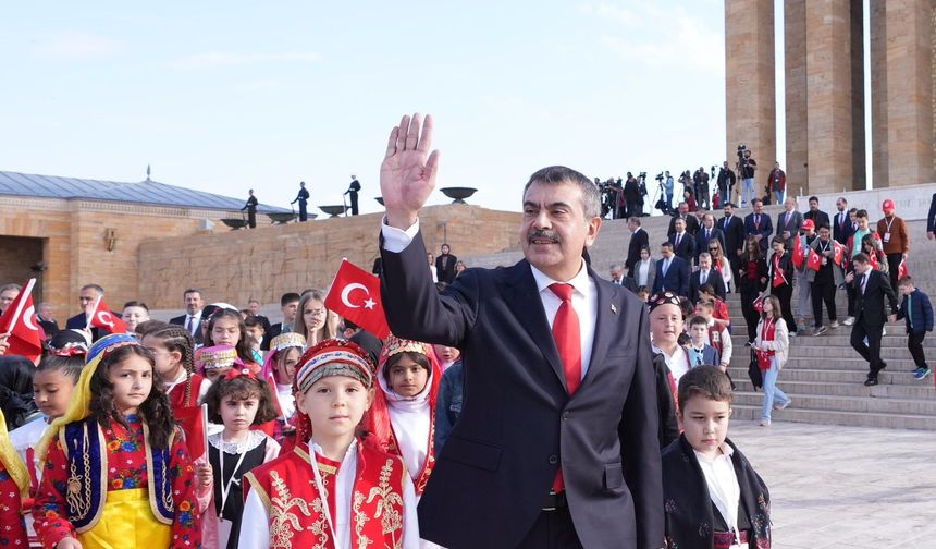 Zorunlu Eğitim Kısalacak mı? Bakan Tekin’den Dikkat Çeken Açıklama