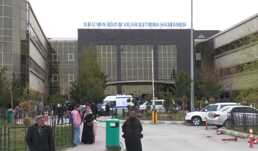 Van'da bir ilk değil ama örnek oldu! Sesini Kaybetme Tehlikesi Vardı, Teknoloji Hayatını Kurtardı