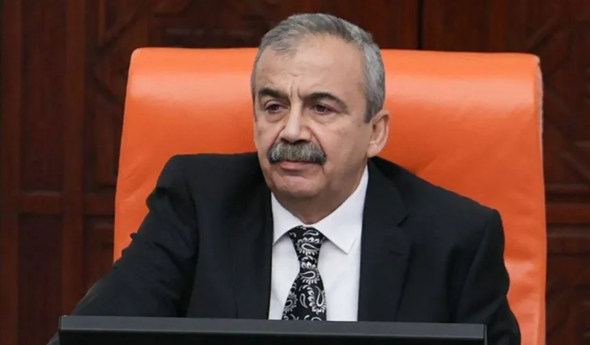 Sırrı Süreyya Önder’in Durumu Ciddi: Doktorlar O Tarihte Kritik Açıklamayı Yapacak! İşte Detaylar...