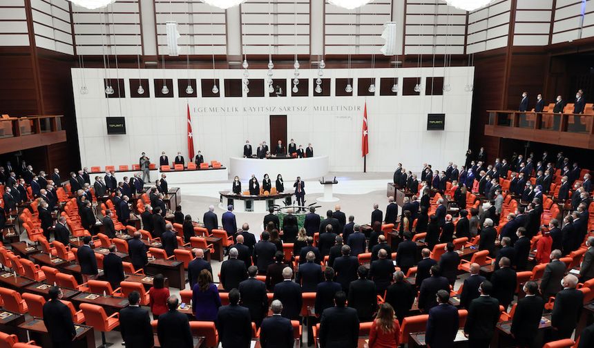 CHP ve İYİ Parti’den 9 Belediye Başkanı AK Parti’ye Katıldı!