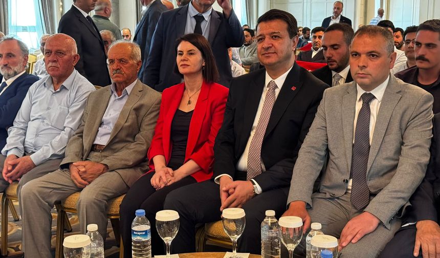 SP Lideri Mahmut Arıkan Van’da Konuştu:  Van’a Ulaşmak da Zor, Van’da Bir Yere Ulaşmak da…”