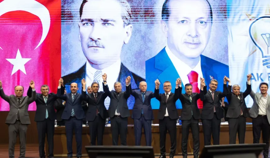 İki Belediye Başkanı AK Parti’ye Katıldı!