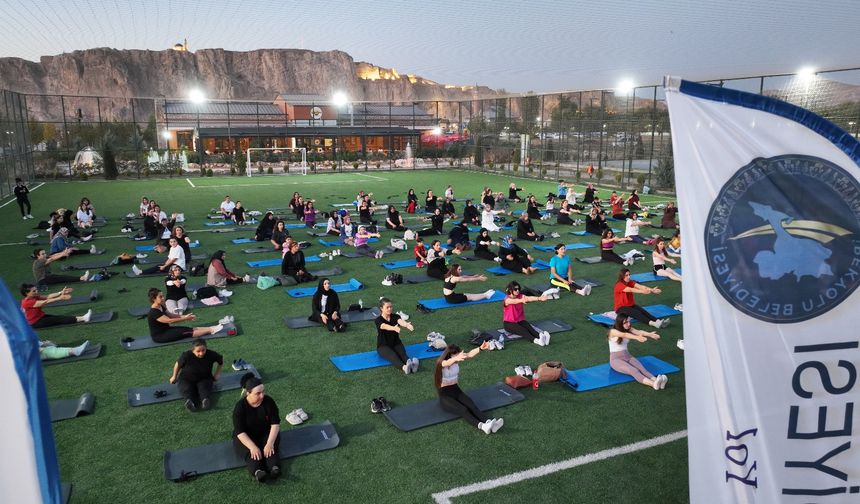 İpekyolu’nda Kadınlar Açık Havada Sporla Buluştu