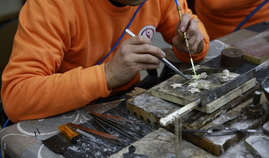İşyurtları Rakamlarla Şaşırtıyor: 70 Bin Mahkum Fabrika Gibi Üretiyor!