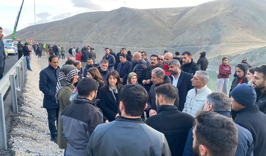 DEM Parti Van Milletvekili  Buldan’dan Zernek Barajı Tepkisi: “Aynı Yerde 1 Ayda 7 Genci Kaybettik”