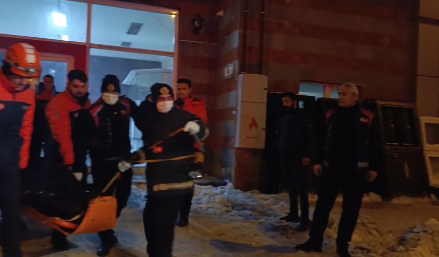 Asansör boşluğuna düşen kadın hayatını kaybetti