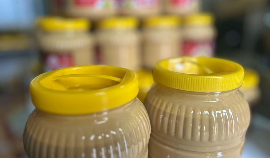 Ramazan Öncesi Van’da Tahin Mesaisi: Üretim 15 Tona Dayandı