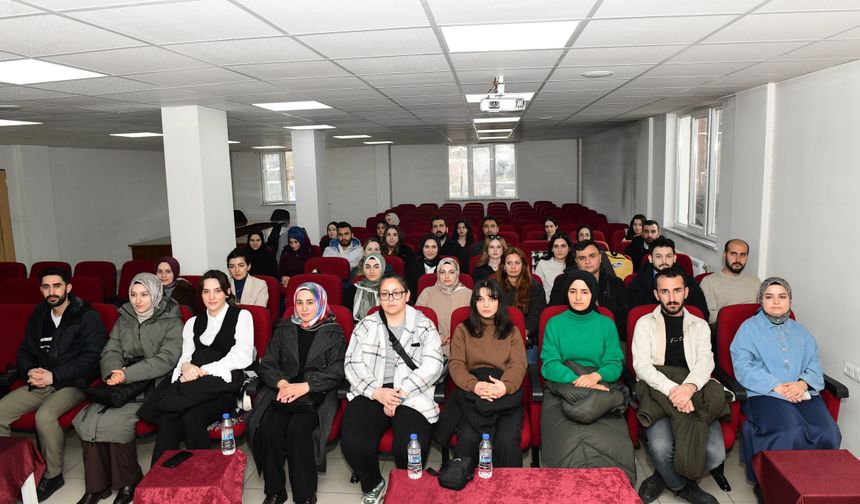 Van'da Aday Öğretmenlere Güçlü Mesajlar