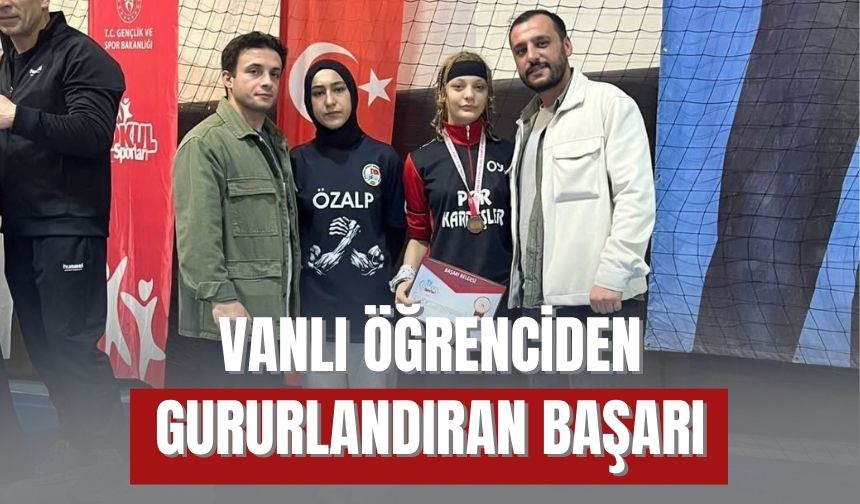 Vanlı Öğrenciden Gururlandıran Başarı