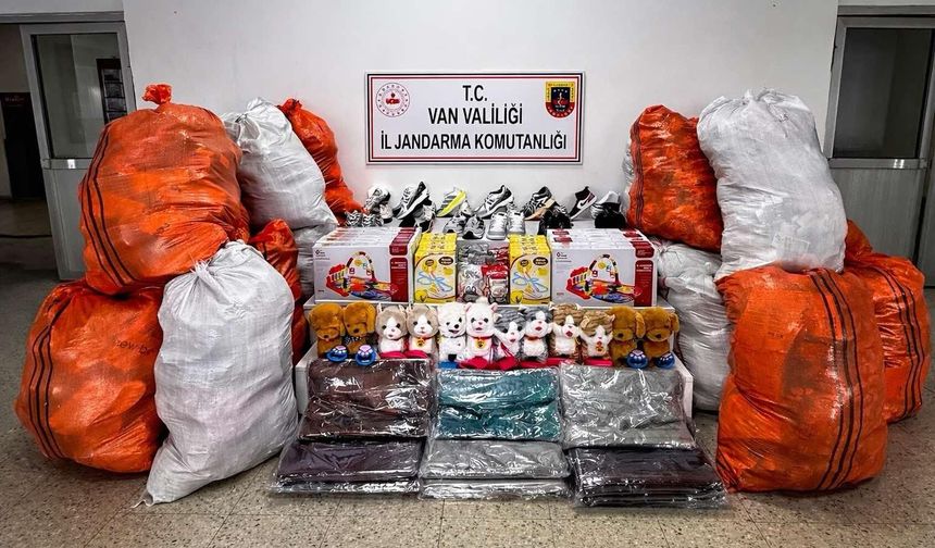 Van’da 6,4 Milyon TL’lik Kaçak Eşya Ele Geçirildi