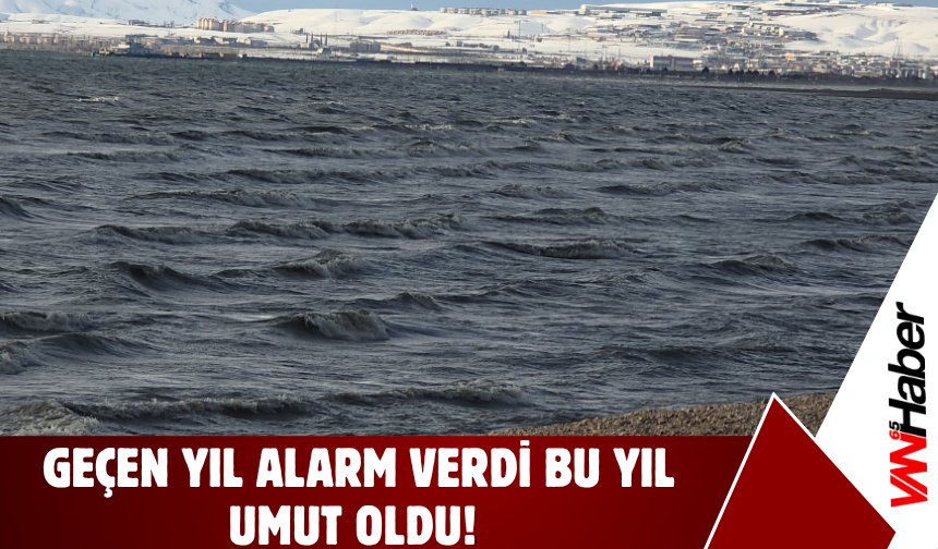 Van Gölü’ne Can Suyu! Kar Yağışı İkiye Katlandı, Umutlar Yeniden Yeşerdi