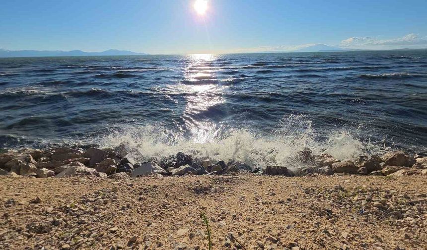 Van Gölü’nde Fırtına Etkisi