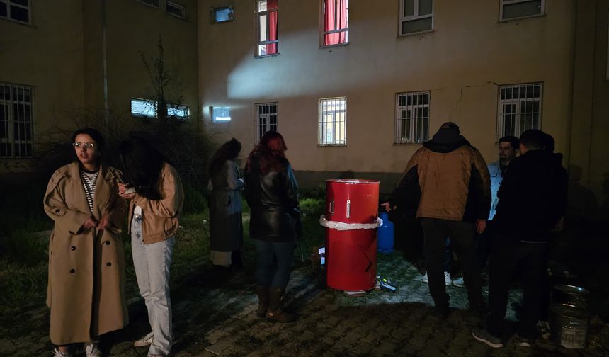 Van YYÜ’de Hıdırellez ve Raku Sanatı  Buluştu!