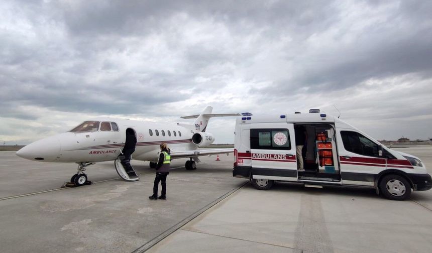 Van’da Tedavi Gören 3,5 Aylık Bebek Ambulans Uçakla İzmir’e Sevk Edildi