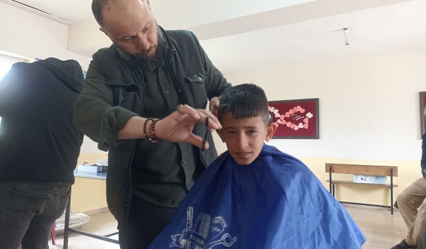 Belediye’den Bayram Öncesi Ücretsiz Tıraş Hizmeti