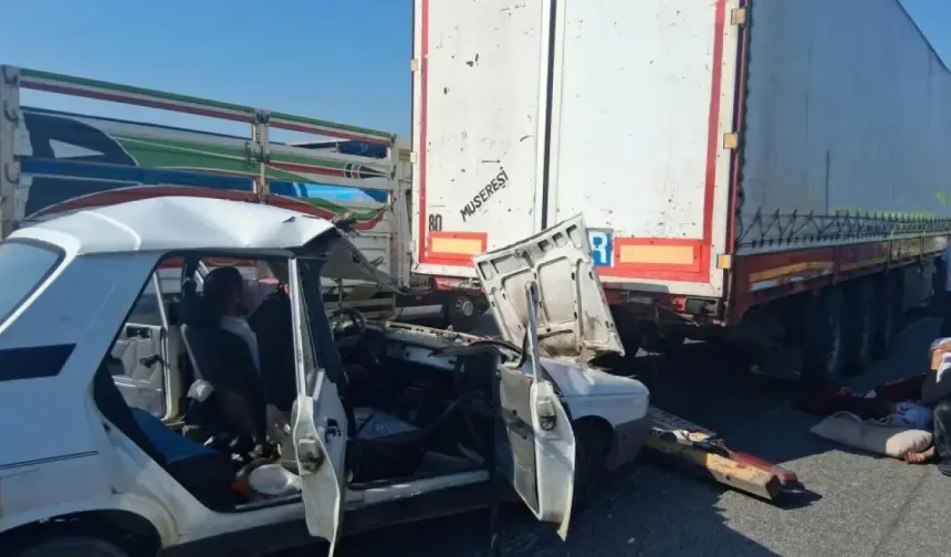 Otomobil tıra çarptı: çok sayıda yaralı var!