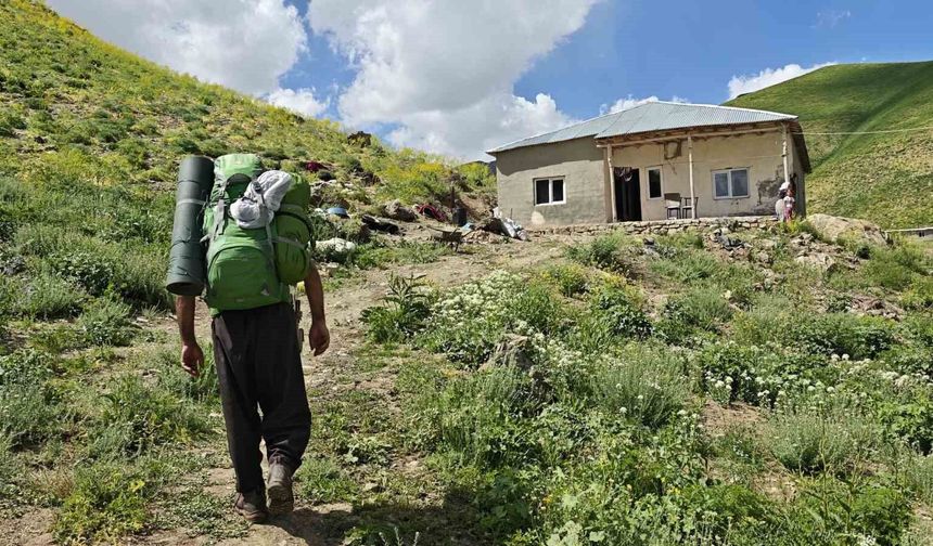 Van’ın Saklı Rotalarında 25 Kilometrelik Doğa Yolculuğu!