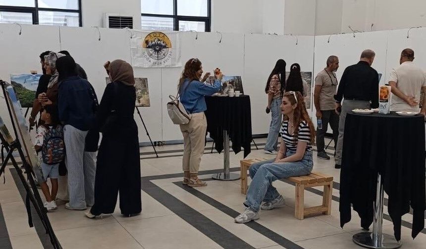 Vanlı Dağcıların Kadrajından Doğanın Büyüleyici Yüzü Sergiye Taşındı
