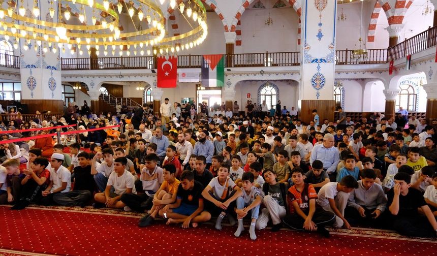 Van’da 45 Bin Öğrenci Yaz Kur’an Kurslarını Tamamladı