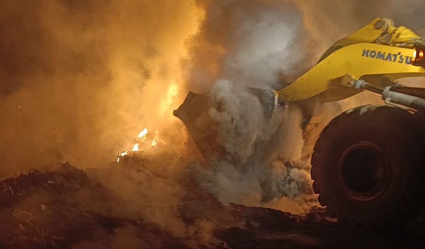 Yüksekova’da Yangın: Yaklaşık 10 Bin Ot Balyası Kül Oldu