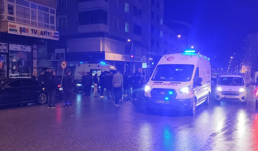 Muş’ta Otomobil ile Motosiklet Çarpıştı: 2 Yaralı