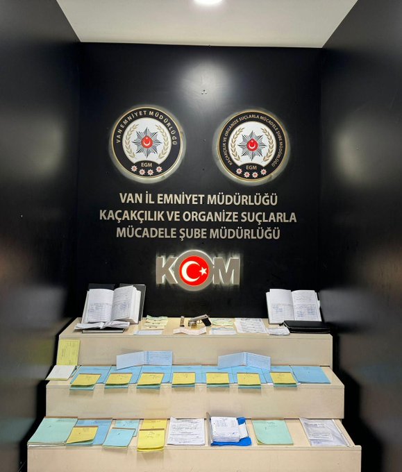 E M N İ Y E T
