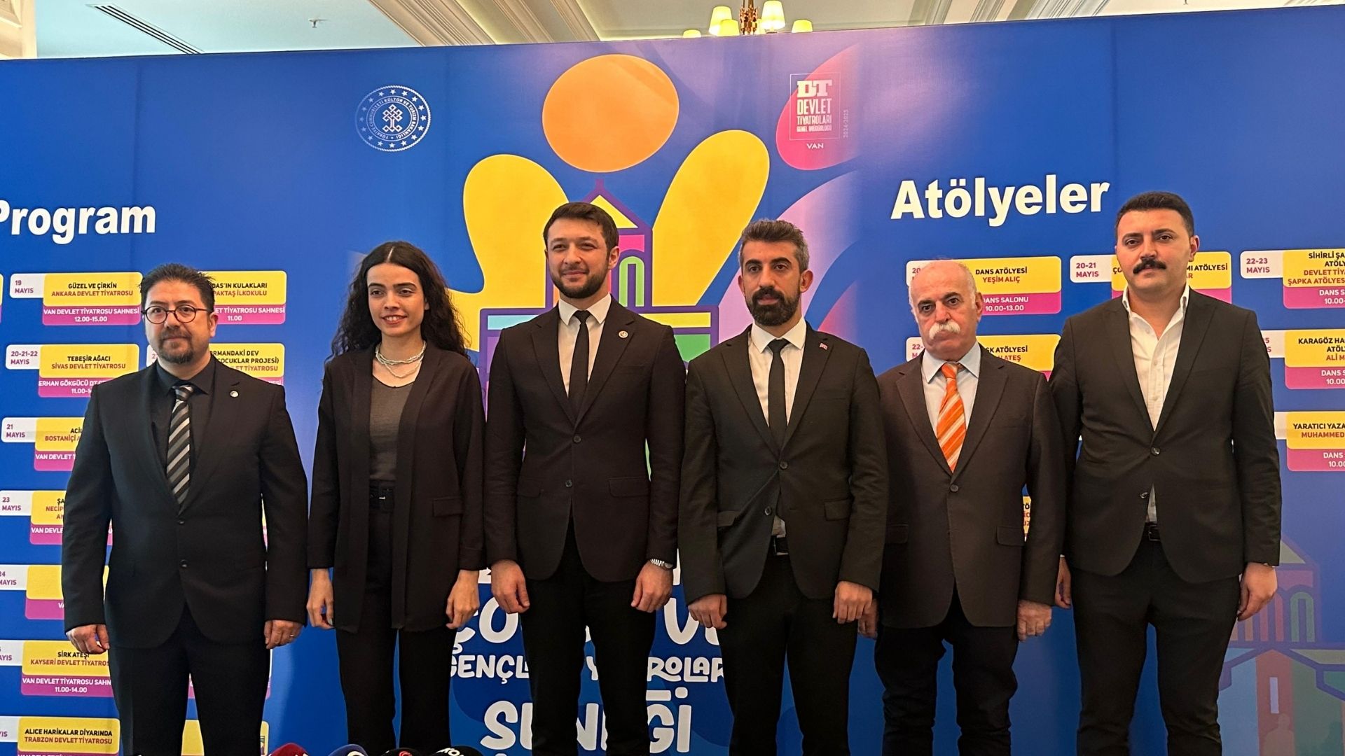 Van’dan Yükselen Çiğlik İşsi̇zli̇k Bi̇r Can Daha Aldi (88)