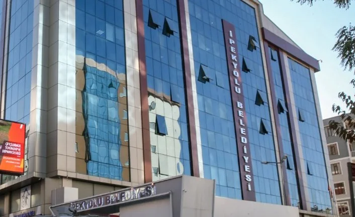 Ipekyolu Belediyesindeki Mufettis Incelemesinden Ilginc Detaylar Cikti (1)
